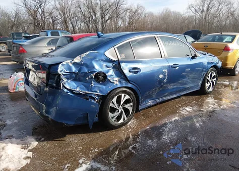 2021 Subaru Legacy Premium z USA, uszkodzony, nr VIN 4S3BWAF62M3011563